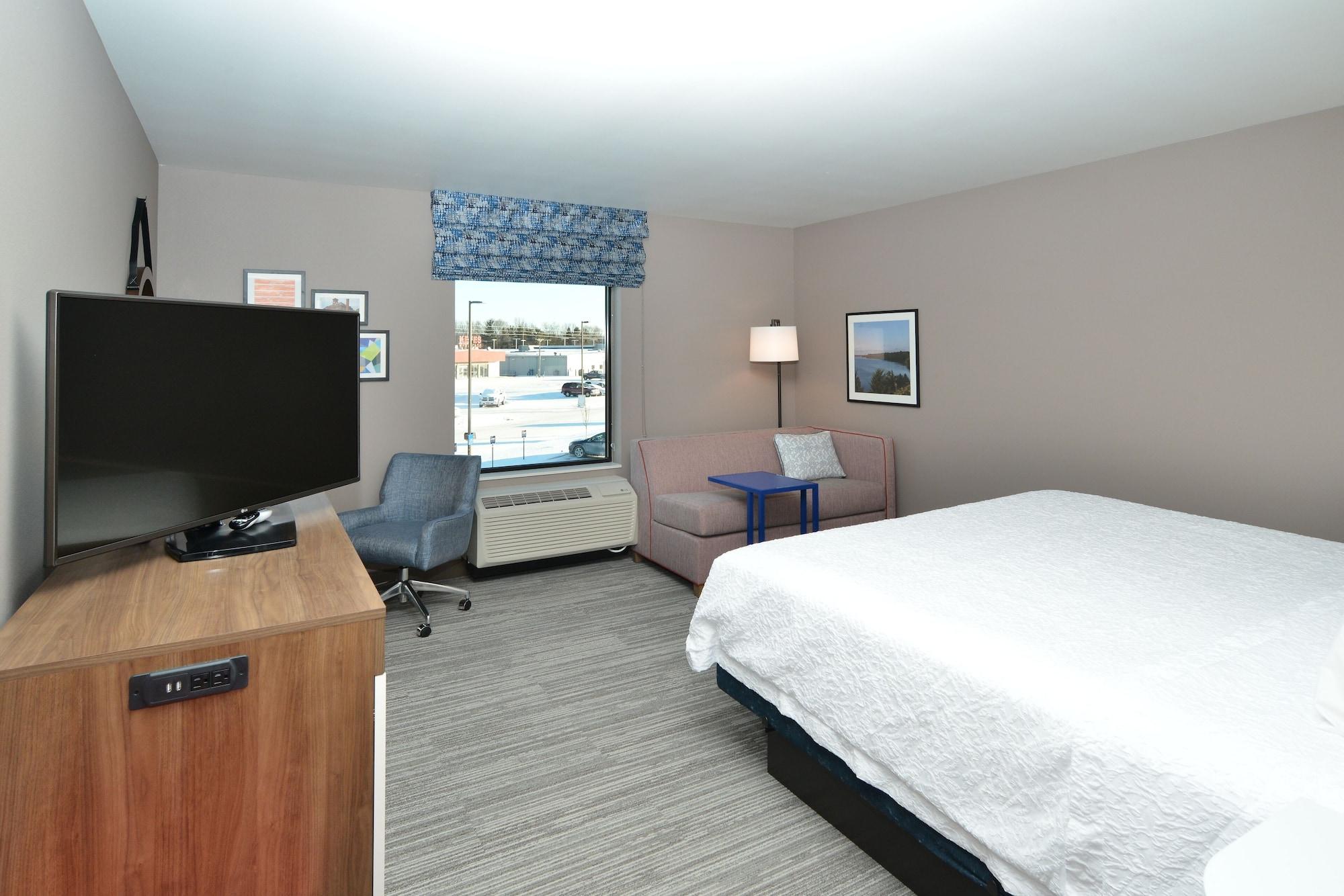 Hampton Inn & Suites Menomonie-Uw Stout מראה חיצוני תמונה
