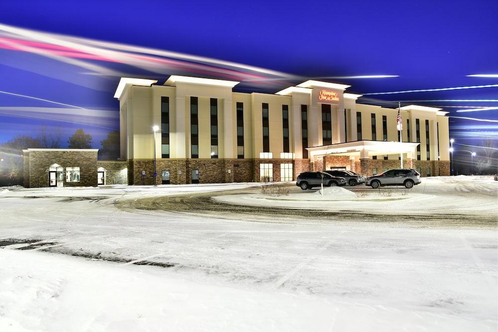 Hampton Inn & Suites Menomonie-Uw Stout מראה חיצוני תמונה