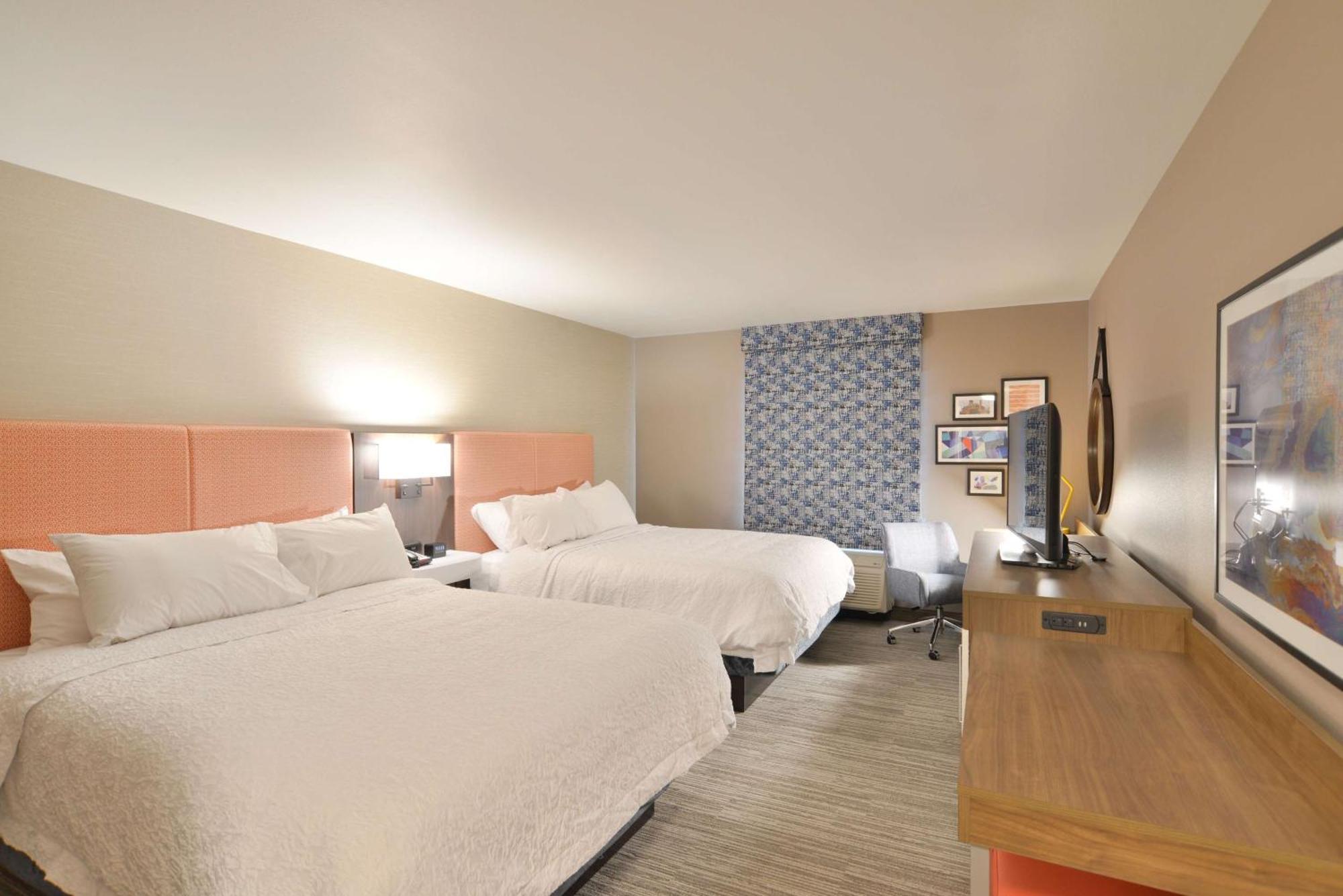 Hampton Inn & Suites Menomonie-Uw Stout מראה חיצוני תמונה