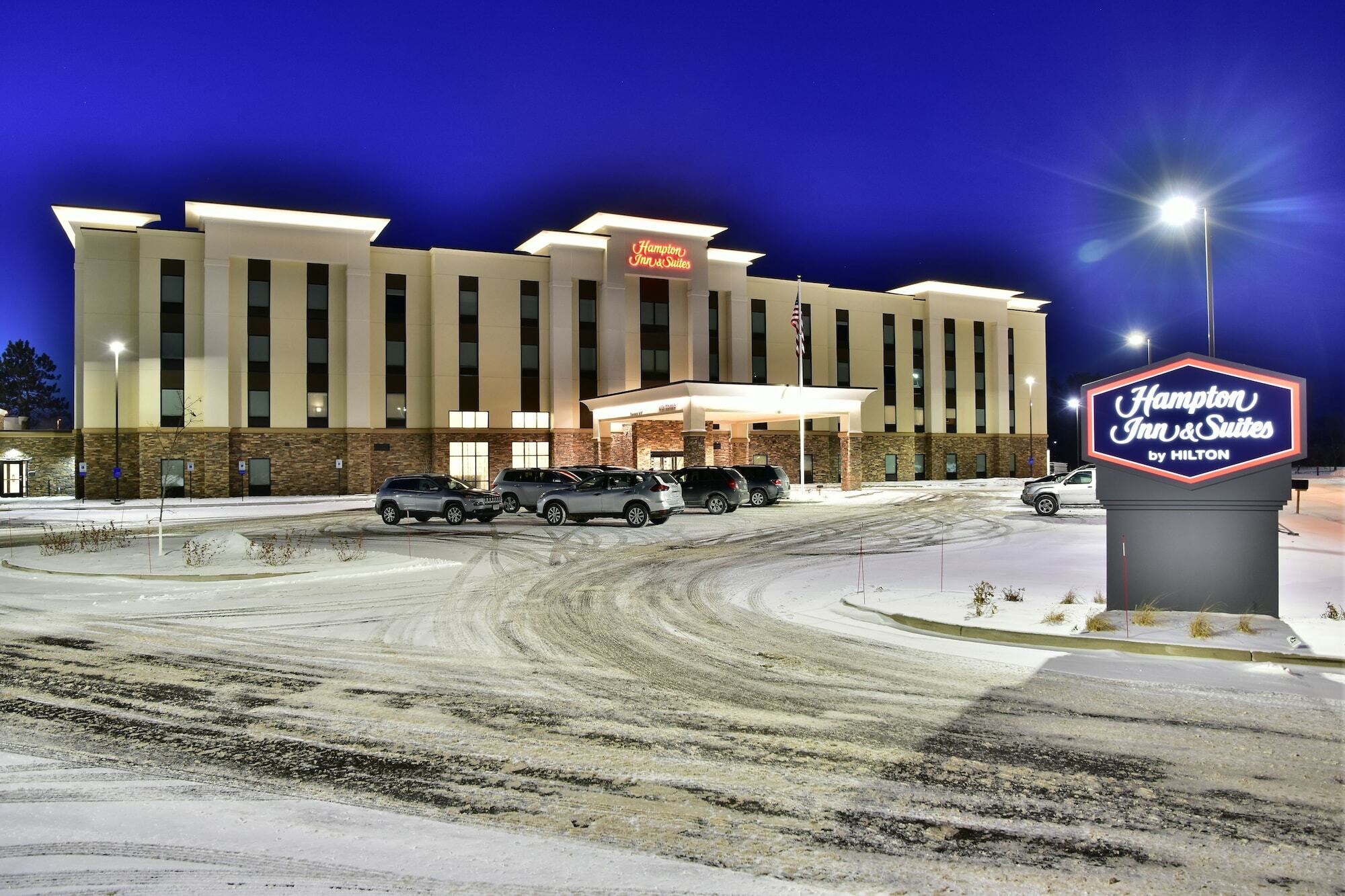 Hampton Inn & Suites Menomonie-Uw Stout מראה חיצוני תמונה